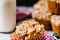 Zesty Lemon Raspberry Streusel Muffins