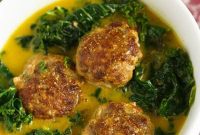 Aromatic Meatball and Kale Curry