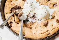 Gooey Coconut Oil Skillet Chocolate Chunk Cookie