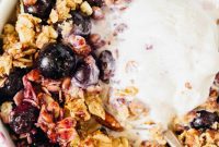 Irresistible Blueberry Pecan Crumble