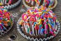 Vibrant Chocolate Dissolves