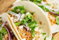 Easy Slow Cooker Chicken Tinga Tacos