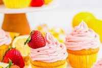 Zesty Strawberry Lemonade Cupcakes
