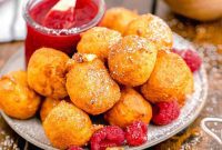 Crispy Cheesecake Poppers