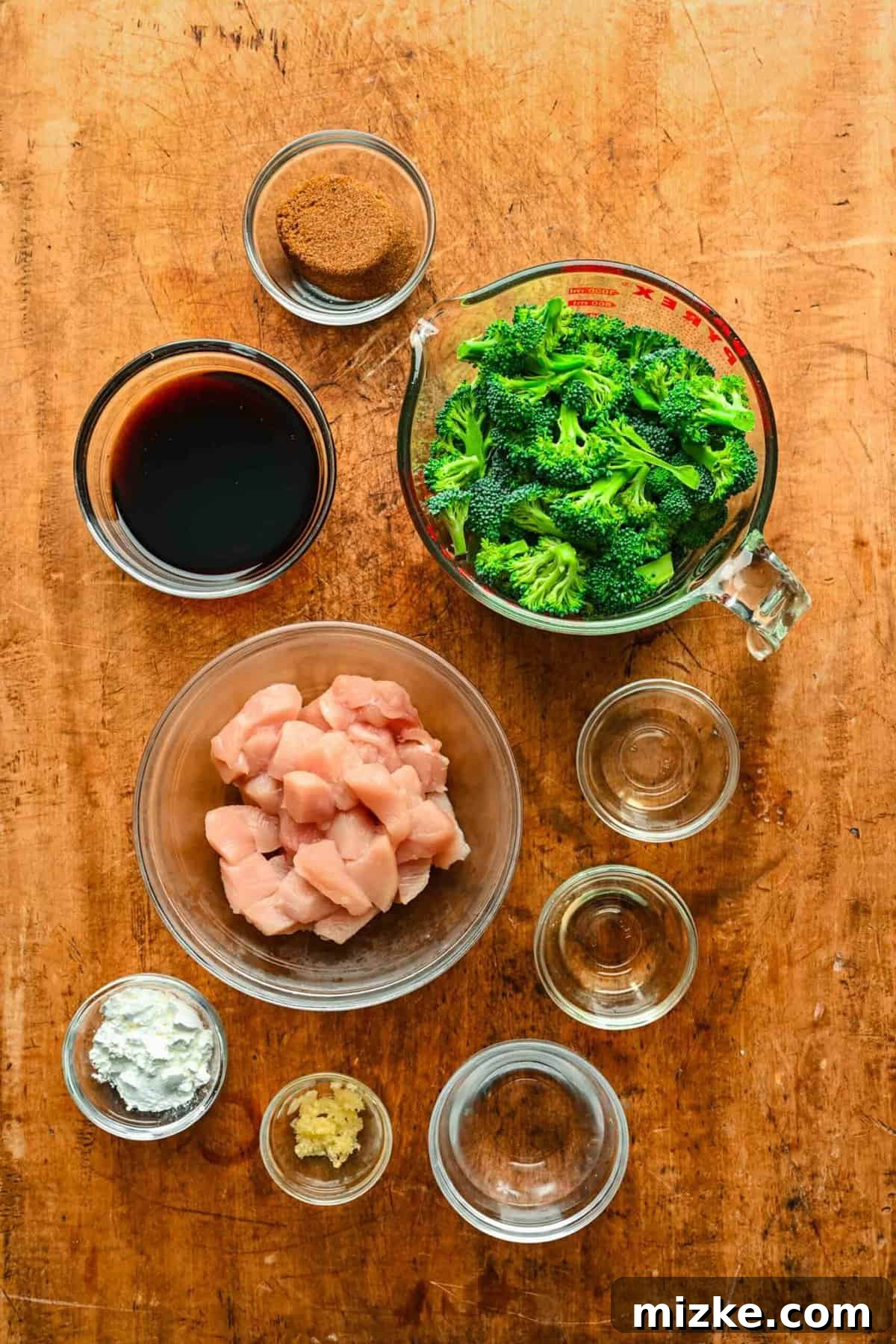 This 20-minute teriyaki chicken and broccoli recipe is made with juicy chicken and tender broccoli. It's healthy and better than takeout! The ingredients for chicken and broccoli.