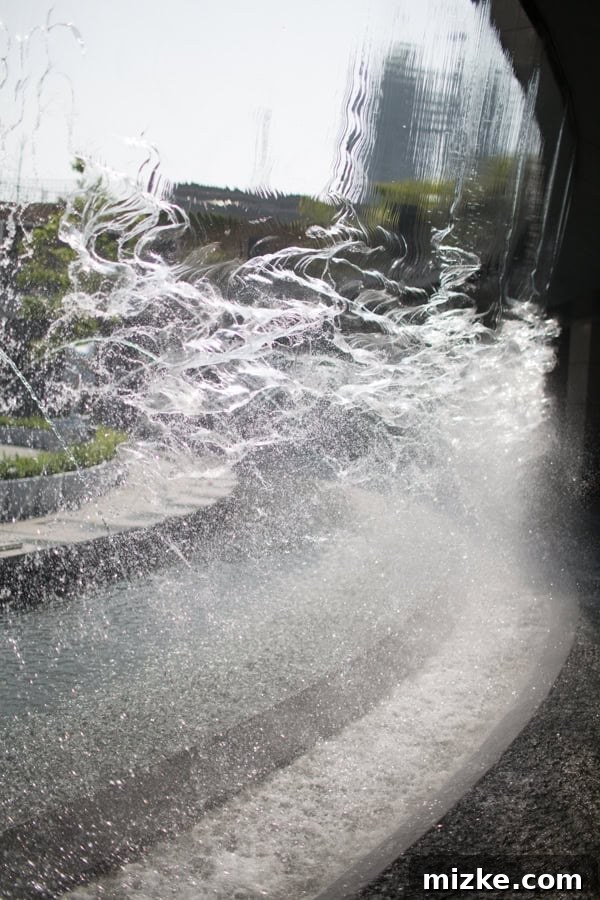 Artistic water patterns at Da'an MRT station
