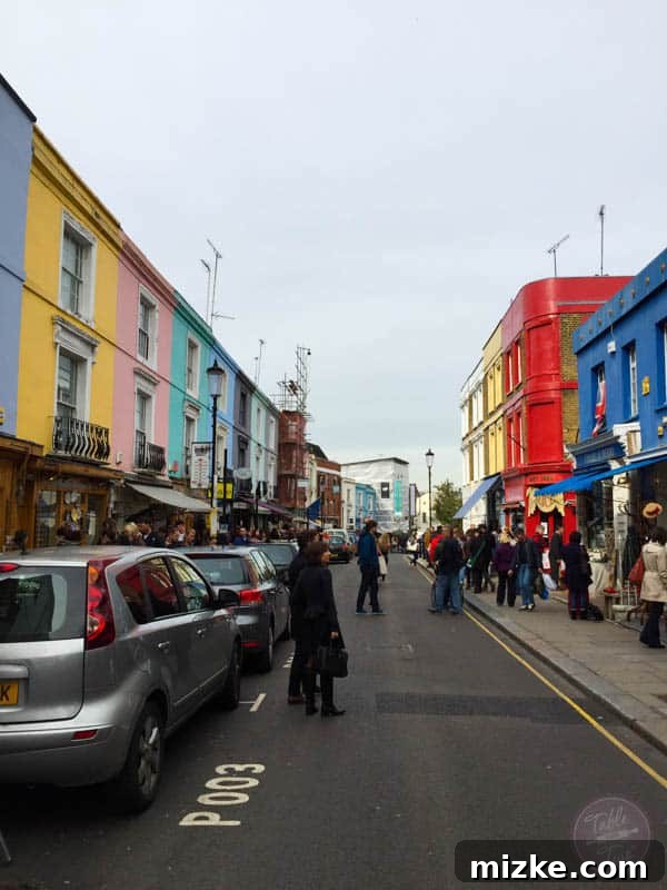 London: A Tourist's Delight 31 Architectural details of a colorful Notting Hill home