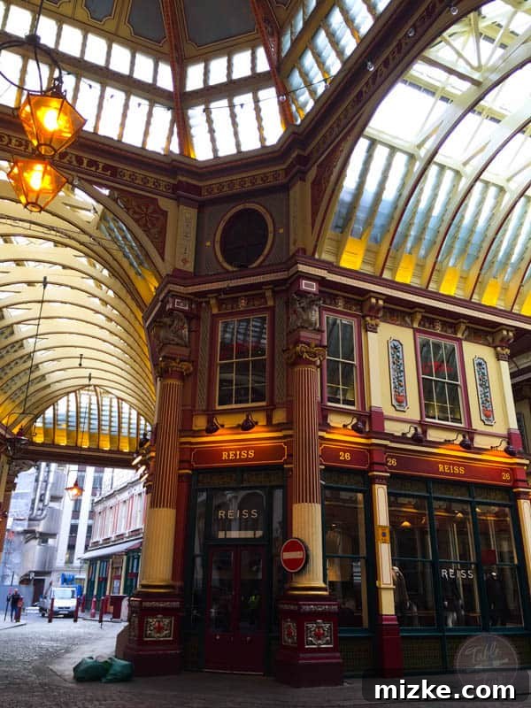 London: A Tourist's Delight 37 Leadenhall Market architecture, Harry Potter filming location