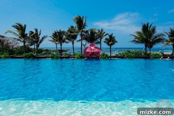 A travel review of Bali, Indonesia and the coastal beach town Sanur. From fun local foodie spots to where to stay in Sanur.