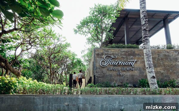 A travel review of Bali, Indonesia and the coastal beach town Sanur. From fun local foodie spots to where to stay in Sanur.