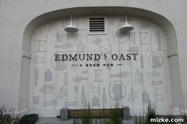 Charleston: Southern Charm and Historic Grandeur 49 Entrance and exterior of Edmund's Oast, a popular Charleston brewery and restaurant