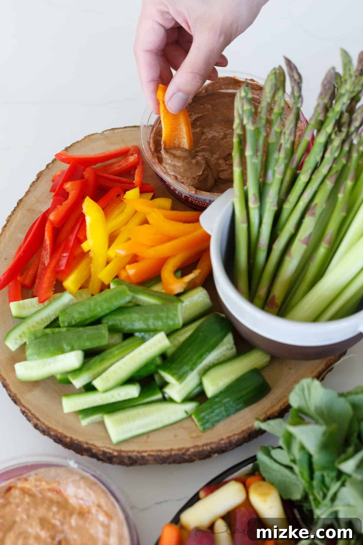 Crafting the Perfect Crudité Platter: A Guide to Fresh & Flavorful Entertaining #cruditeplatter #veggieplatter #homemadevegetableplatter #diycrudite #partyplatter Building a crudite platter for a crowd is easier than you think! I will show you how!
