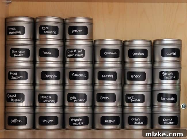 Brilliant DIY Spice Organization Ideas 5 Handwriting spice names on chalkboard labels
