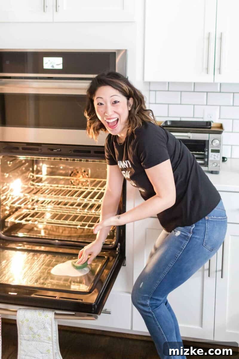 The secret to a spotless, mirror-finish glass oven door is revealed! Say goodbye to baked-on grime with this viral oven cleaning hack. Discover the best way to clean your glass oven door for a guaranteed mirror finish. This cleaning hack is perfect for spring cleaning, tackling baked-on grease, and achieving a sparkling oven door.
