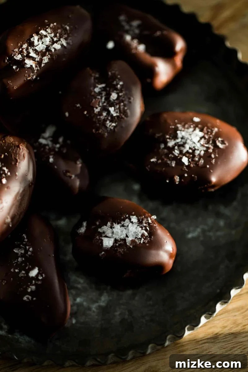 Natural Peanut Butter for Stuffed Dates Recipe A bowl of creamy natural peanut butter, perfect for stuffing Medjool dates.
