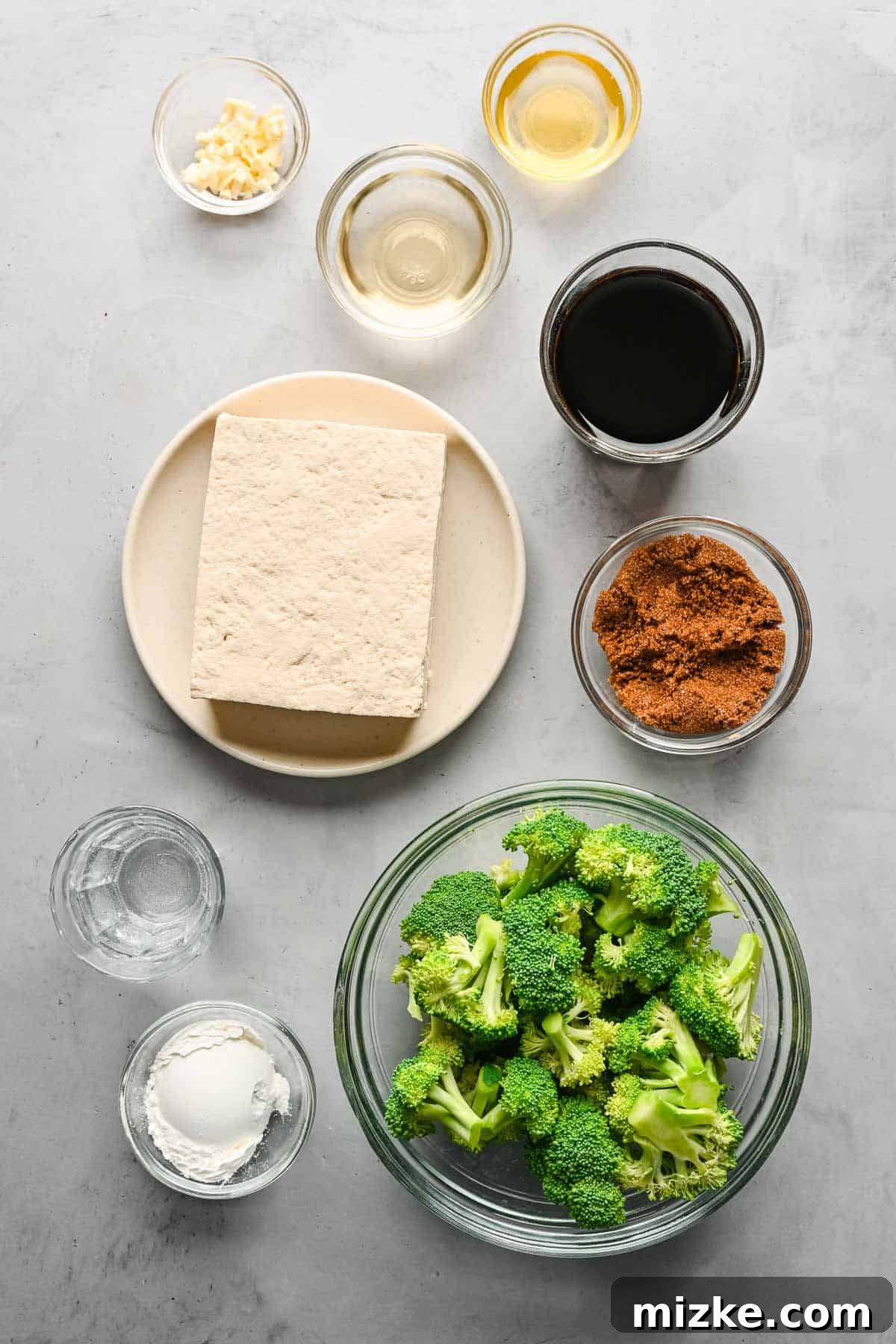 Satisfy your craving for Asian take-out with these teriyaki tofu and broccoli bowls, an easy plant-based dinner for any night of the week! Ingredients for teriyaki tofu and broccoli bowls.