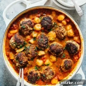 Cauliflower gnocchi with meatballs in marinara
